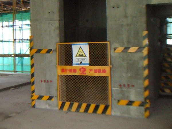 电梯洞口防护网 - 安平县贝纳丰丝网制品有限公司图片4