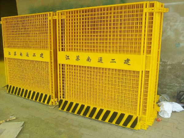 护栏电梯防护门 - 安平县贝纳丰丝网制品有限公司图片3